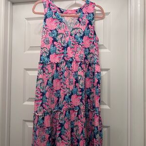 This adorable Lilly dress M, VGUCMushroom 🍄 print in such a fun color scheme!